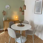 Apartment City-apartment Mit Parkplatz & Fahrradraum! Nur 300m Zum Stadthafen Schwerin (Mecklenburg-Vorpommern)