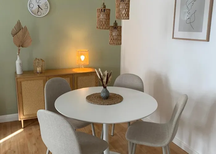 公寓 City-apartment Mit Parkplatz & Fahrradraum! Nur 300m Zum Stadthafen 什未林